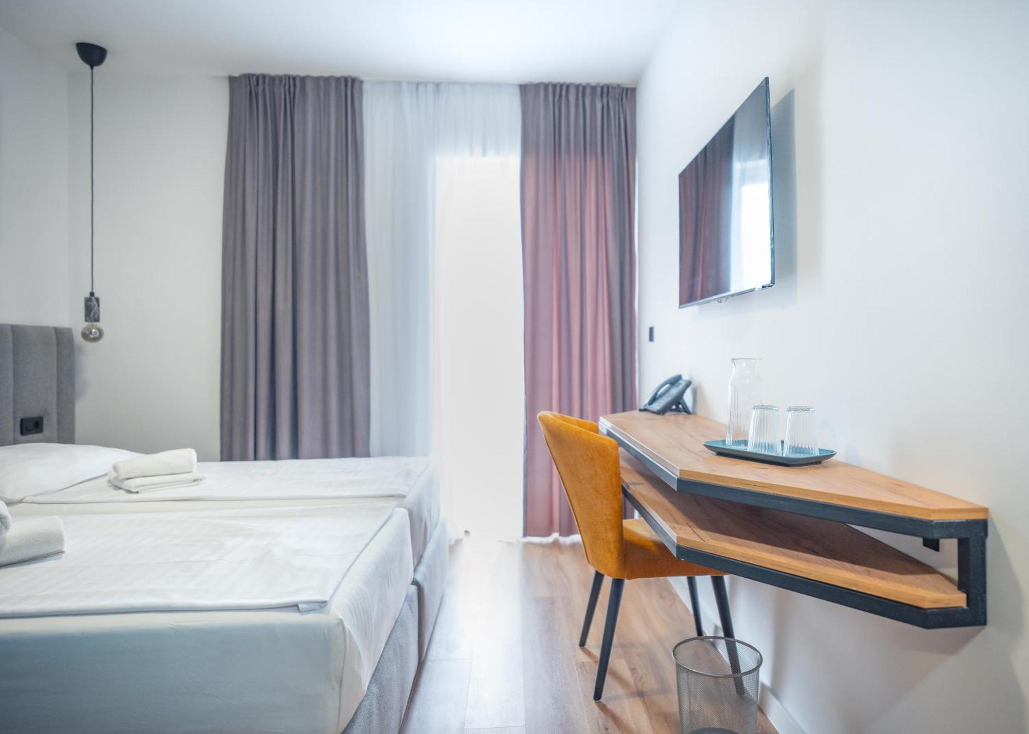 Miran Hotel Pirovac